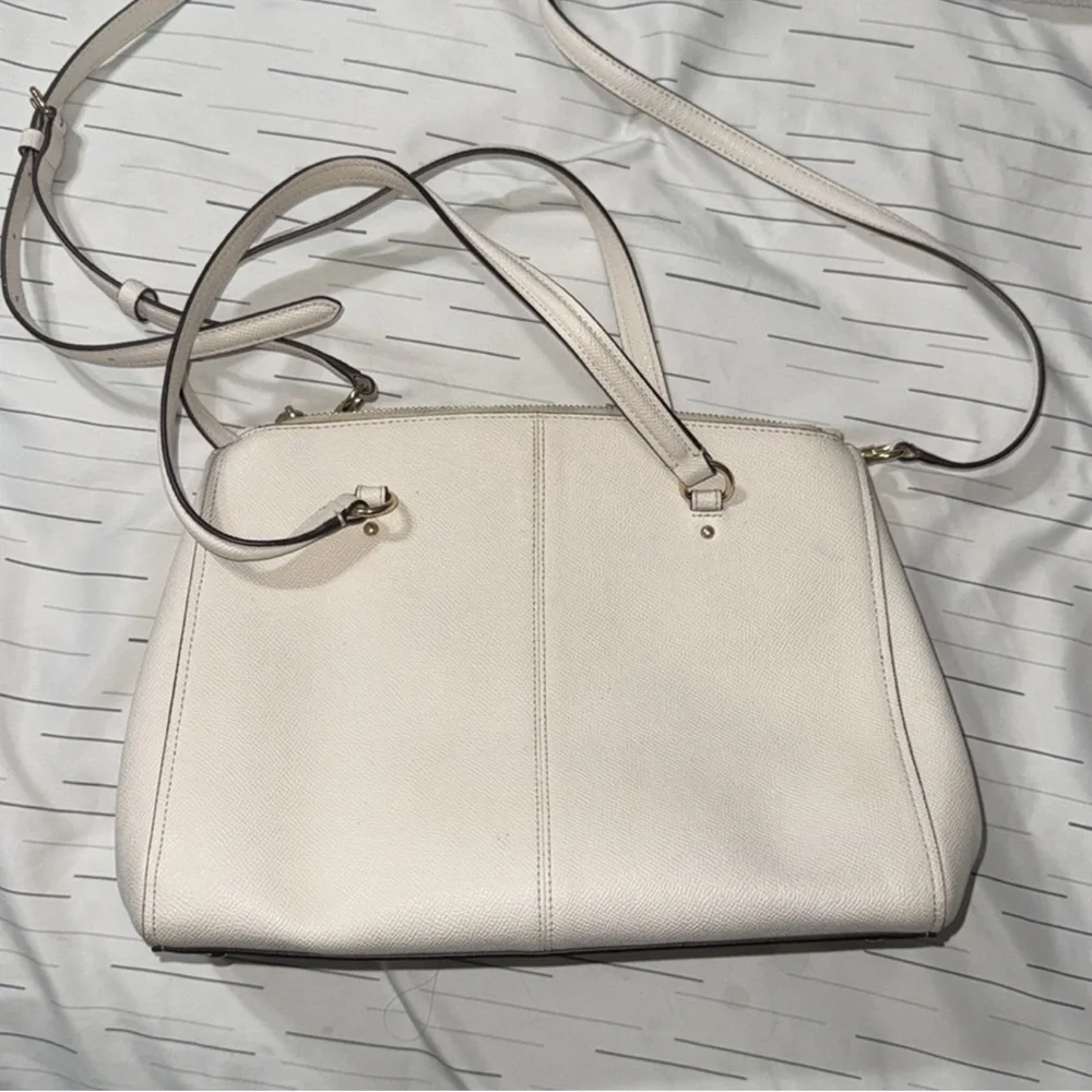COACH PURSE IN BONE COLOR WITH GOLD